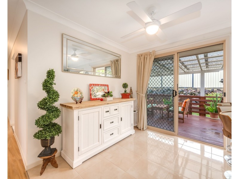 2 Langer Place, Arundel QLD 4214
