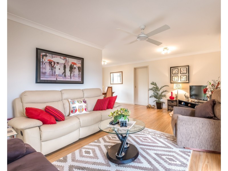 2 Langer Place, Arundel QLD 4214