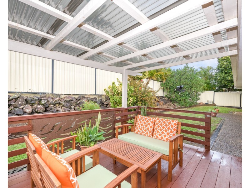 2 Langer Place, Arundel QLD 4214