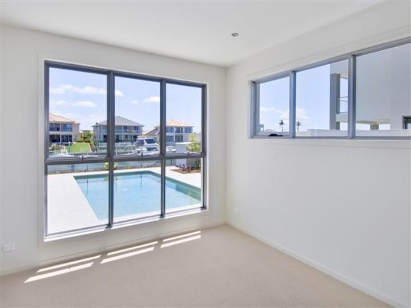 Hope Island QLD 4212