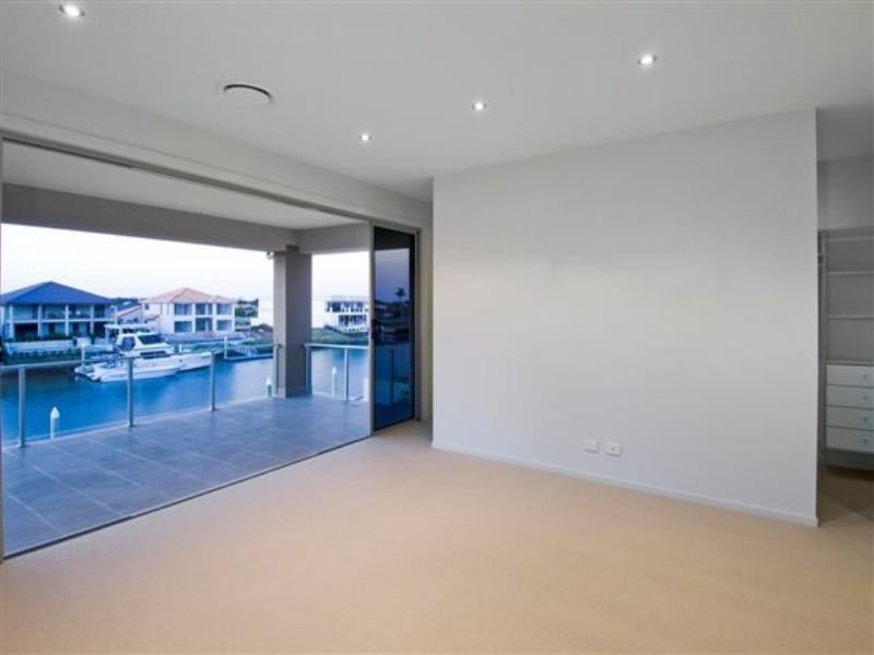 Hope Island QLD 4212