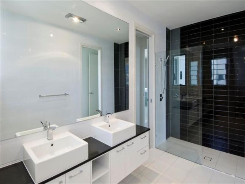 Hope Island QLD 4212