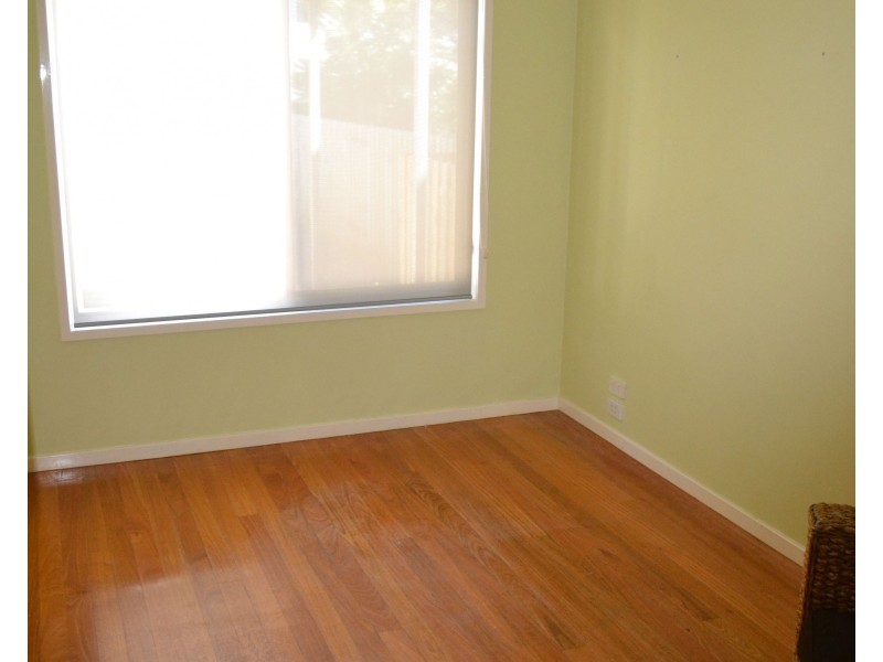 21 Labrador Street, Labrador QLD 4215