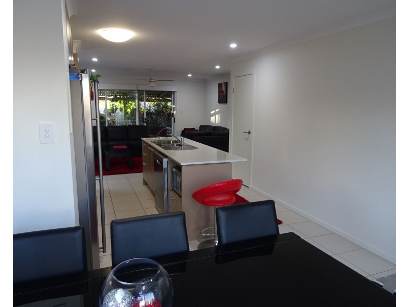 5 Savanna Gardens, Pimpama QLD 4209