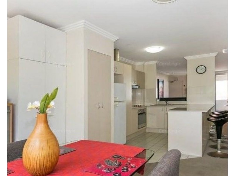 24/6-10 Rose Street, Southport QLD 4215