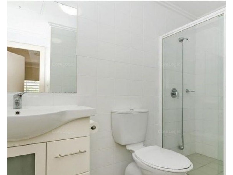 24/6-10 Rose Street, Southport QLD 4215