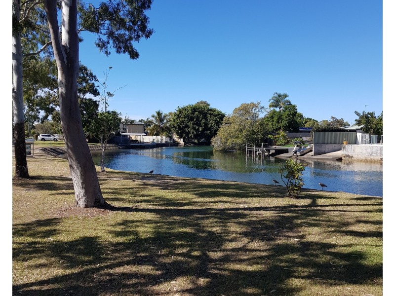 3 Kilmartin Esplanade, Biggera Waters QLD 4216