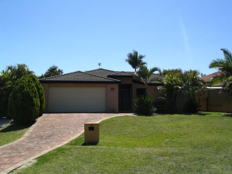 5 Herington Close, Arundel QLD 4214