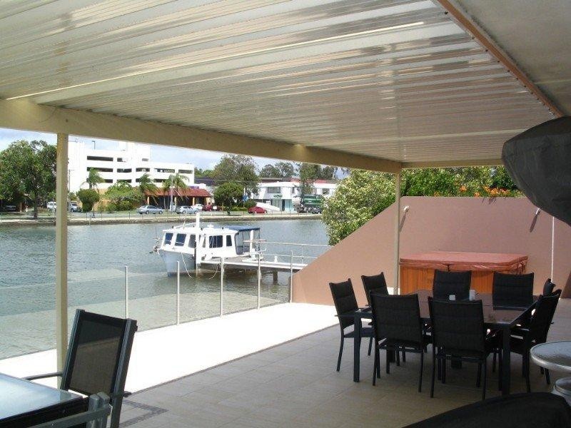 24 Vaggelas Crescent, Biggera Waters QLD 4216