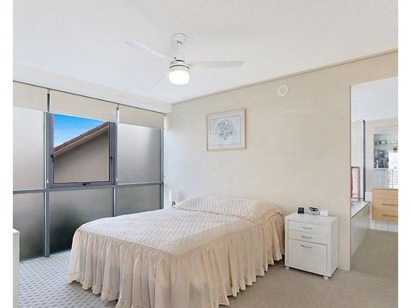 202/105 Scarborough Street, Southport QLD 4215