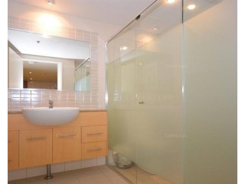 202/105 Scarborough Street, Southport QLD 4215