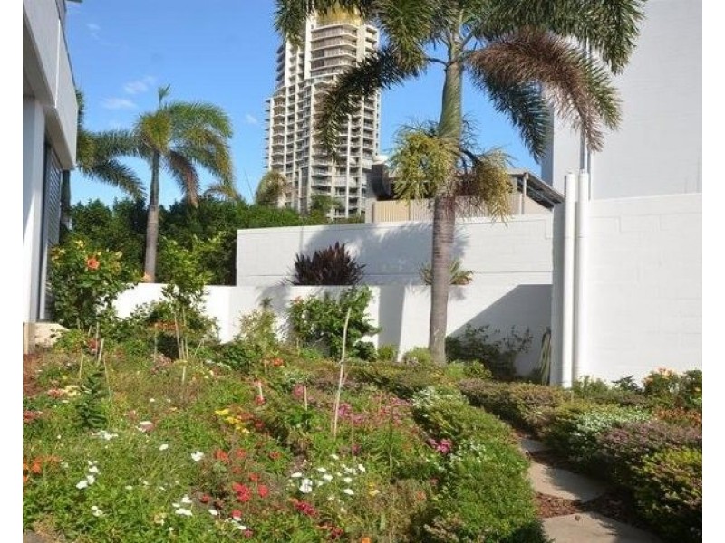 202/105 Scarborough Street, Southport QLD 4215