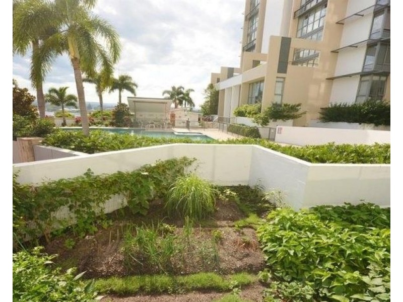 202/105 Scarborough Street, Southport QLD 4215