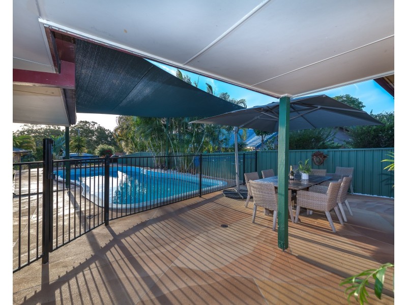 5 Cowry Place, Helensvale QLD 4212