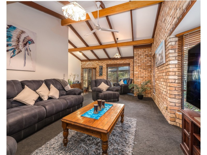 5 Cowry Place, Helensvale QLD 4212