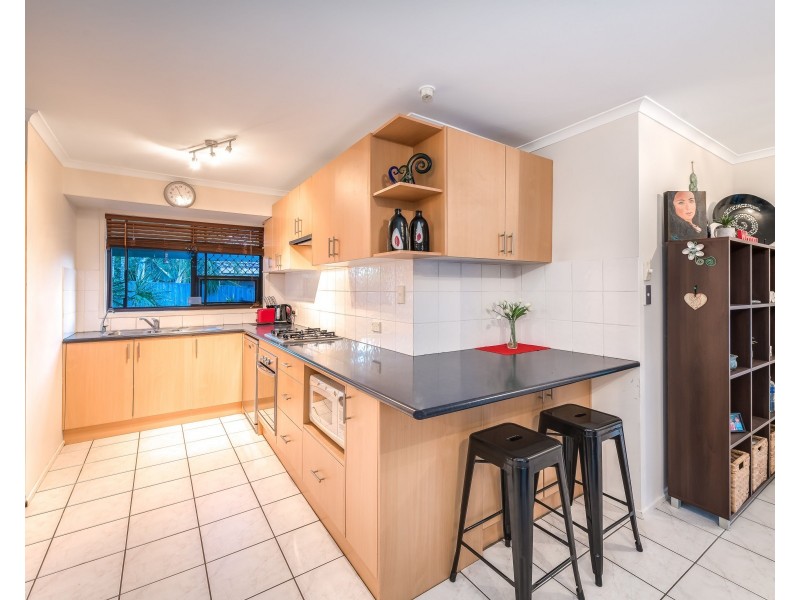 5 Cowry Place, Helensvale QLD 4212