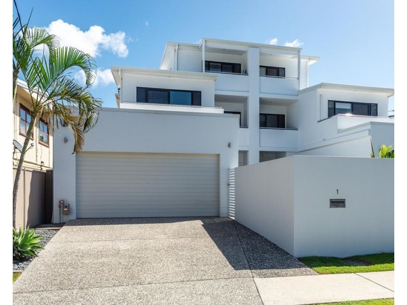 1/40 Bayview Street, Runaway Bay QLD 4216