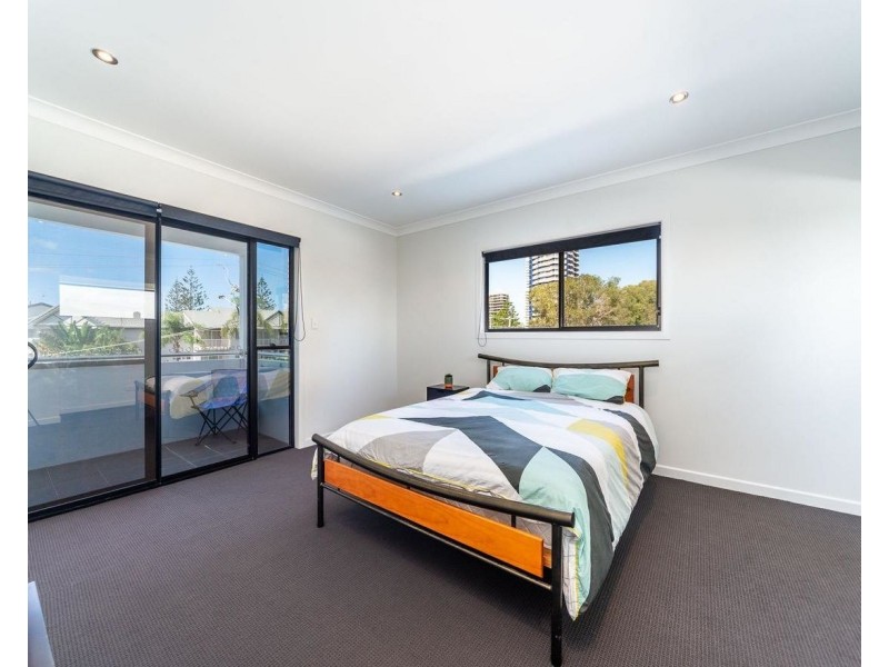 1/40 Bayview Street, Runaway Bay QLD 4216