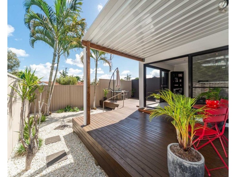 1/40 Bayview Street, Runaway Bay QLD 4216