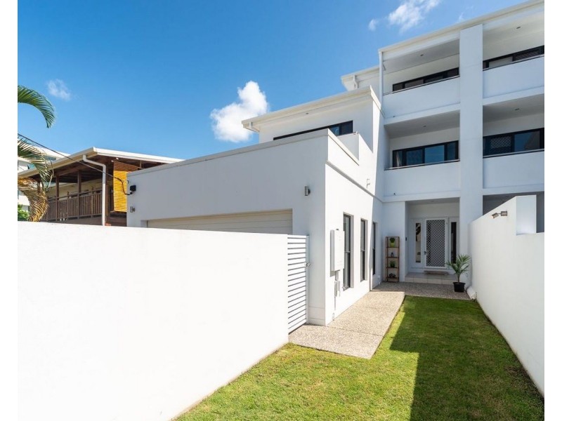 1/40 Bayview Street, Runaway Bay QLD 4216