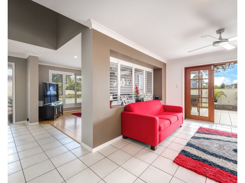 101 Christina Ryan Way, Arundel QLD 4214