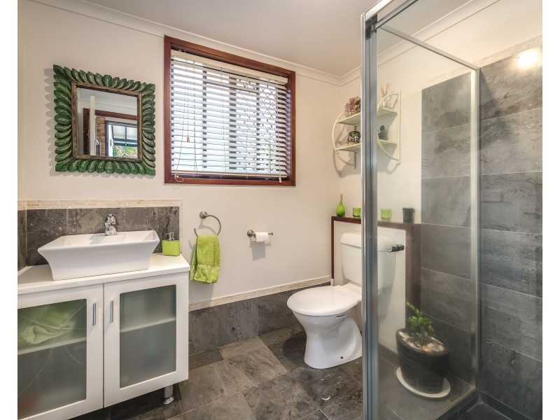 11 Wolvi Place, Helensvale QLD 4212