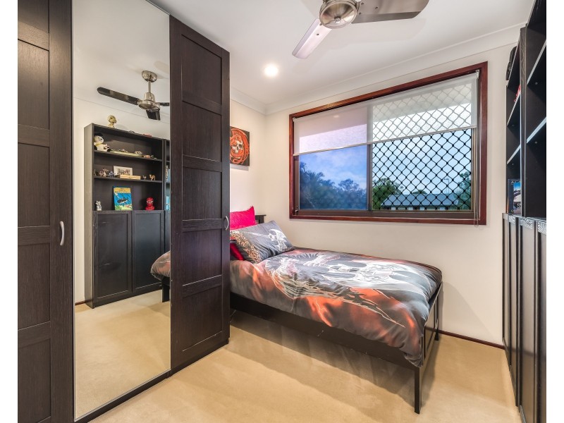 11 Wolvi Place, Helensvale QLD 4212
