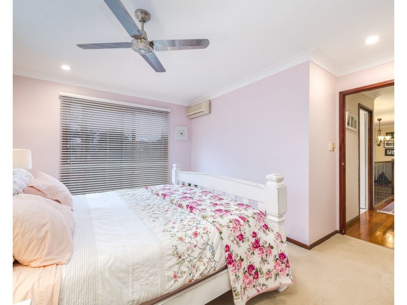 11 Wolvi Place, Helensvale QLD 4212