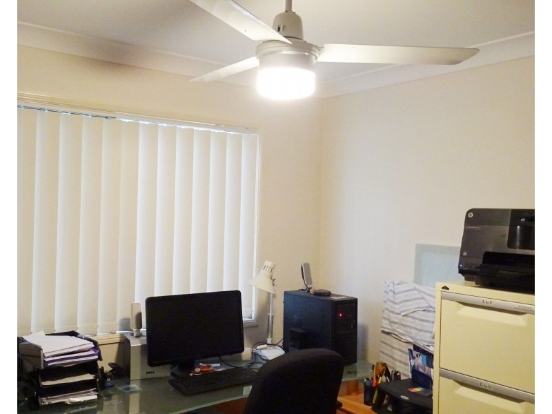 11 Madasin Close, Arundel QLD 4214