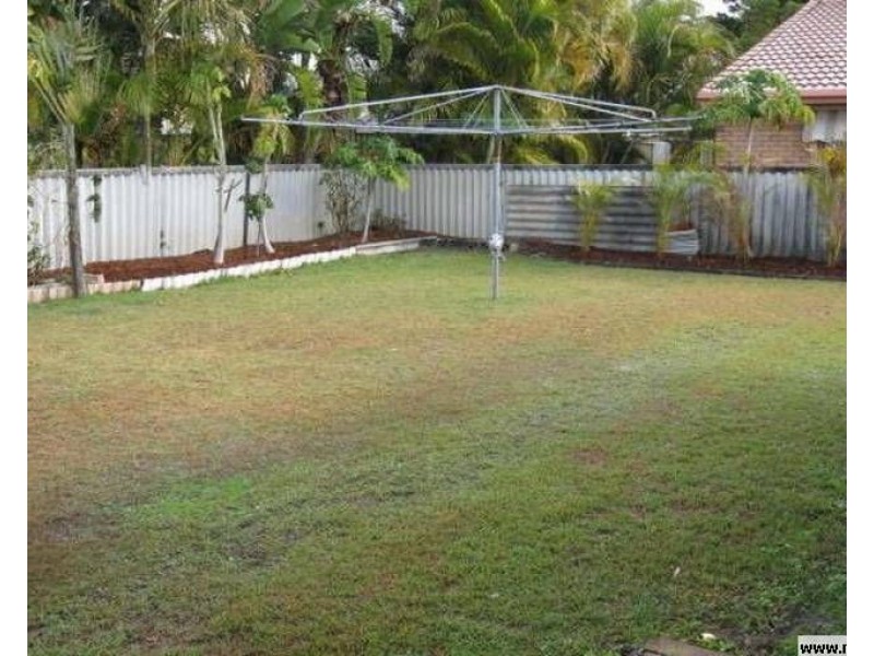 14 SHOVELLER Avenue, Paradise Point QLD 4216