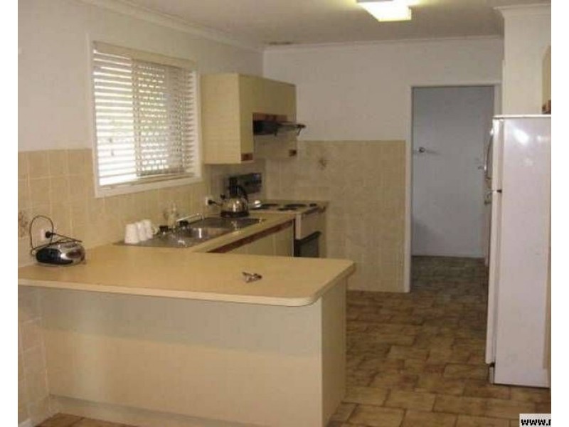 14 SHOVELLER Avenue, Paradise Point QLD 4216