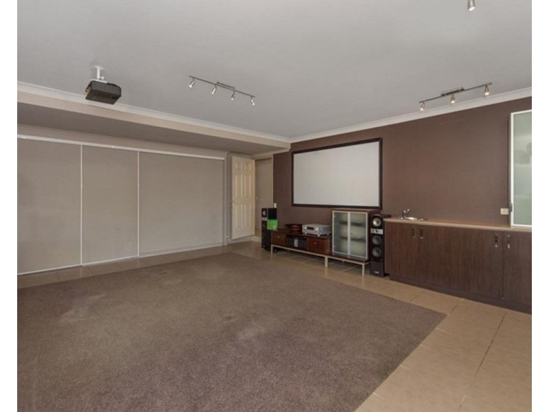 23 Corai Close, Pacific Pines QLD 4211