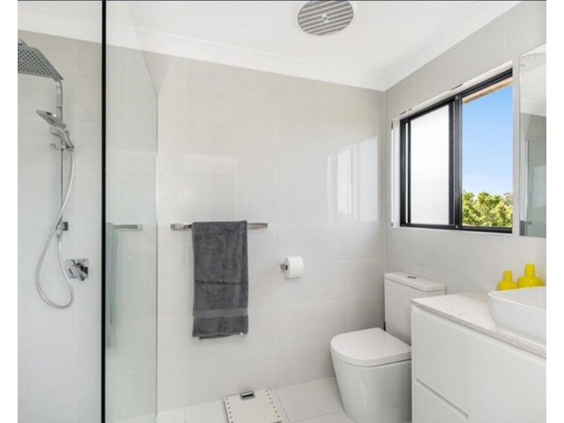 23 Corai Close, Pacific Pines QLD 4211