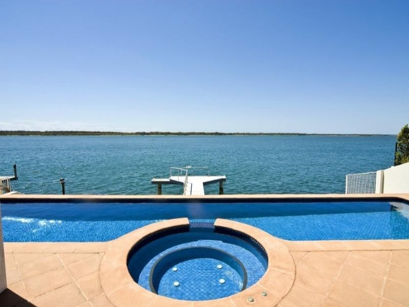 Paradise Point QLD 4216