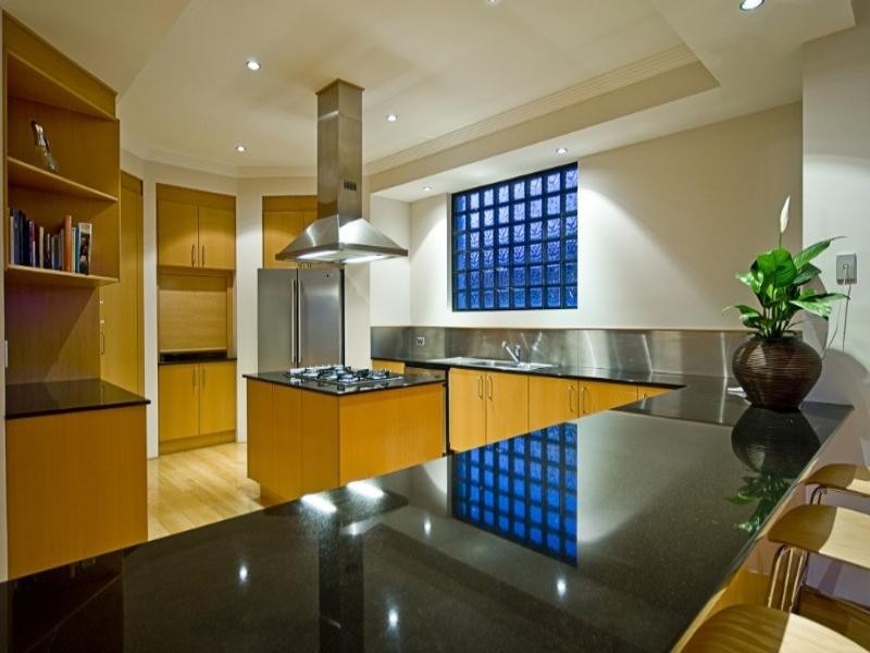 Paradise Point QLD 4216