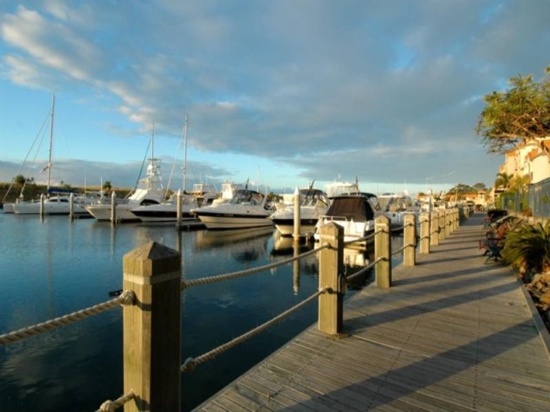 Hope Island QLD 4212