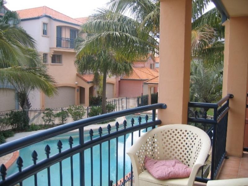 Hope Island QLD 4212