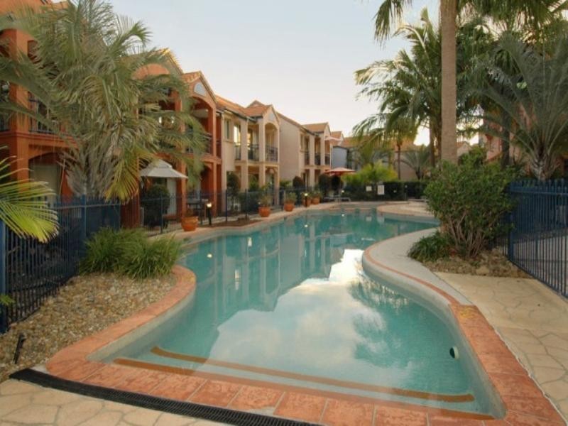 Hope Island QLD 4212