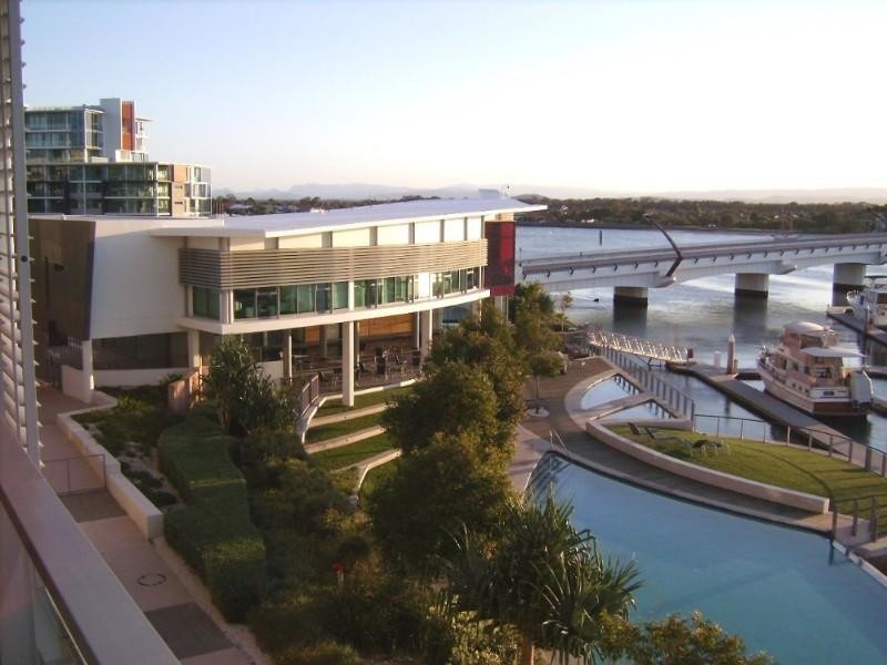 Paradise Point QLD 4216