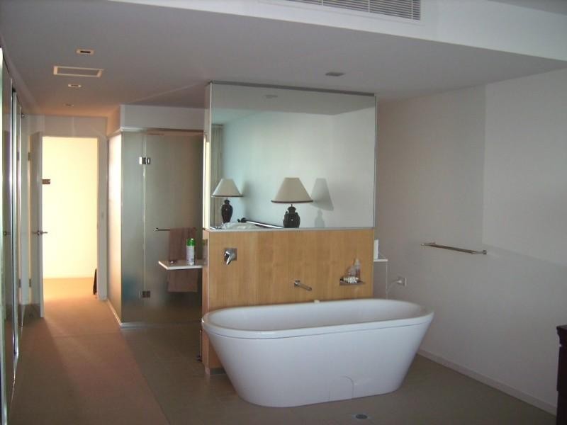 Paradise Point QLD 4216