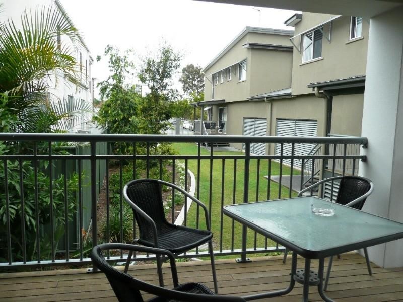 27/33 Clark Street, Biggera Waters QLD 4216