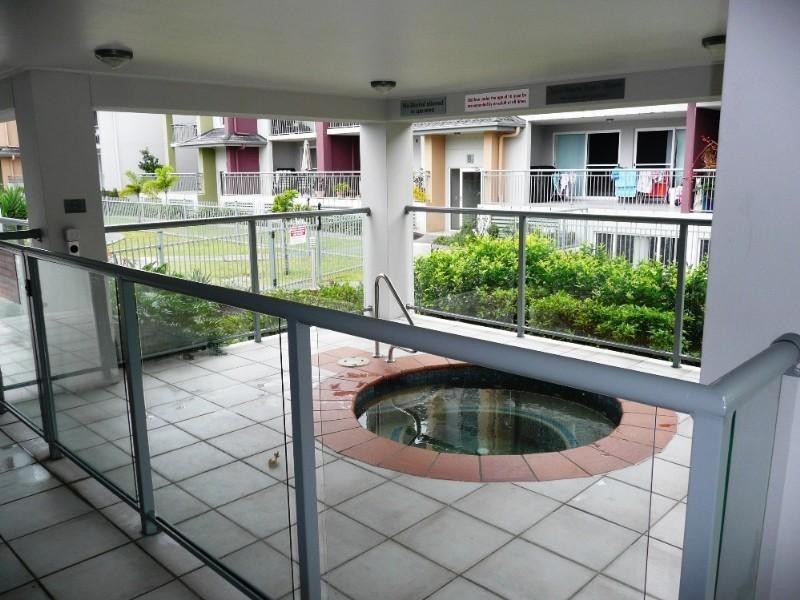 27/33 Clark Street, Biggera Waters QLD 4216