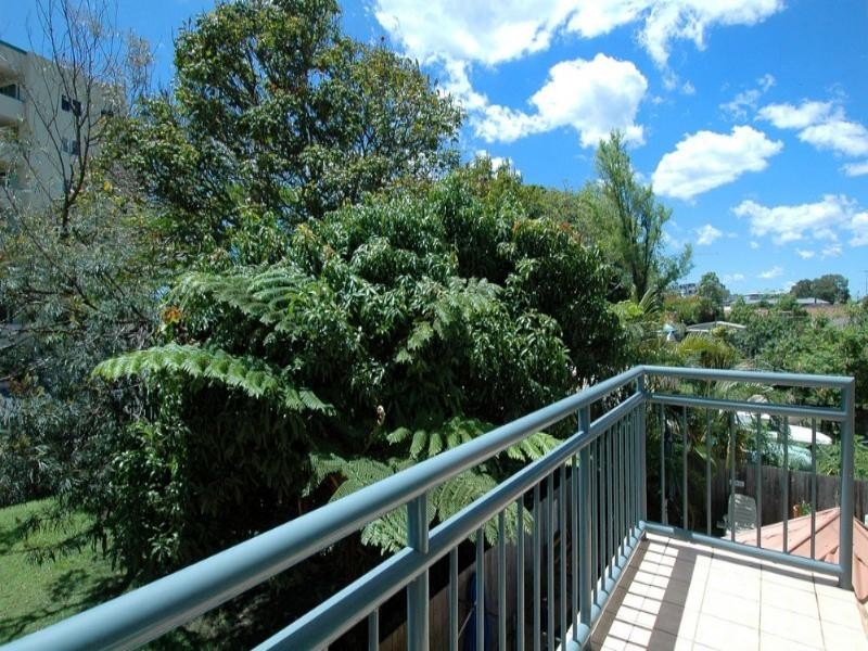 Biggera Waters QLD 4216