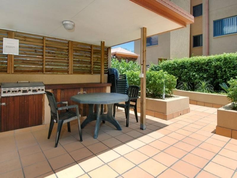 Biggera Waters QLD 4216