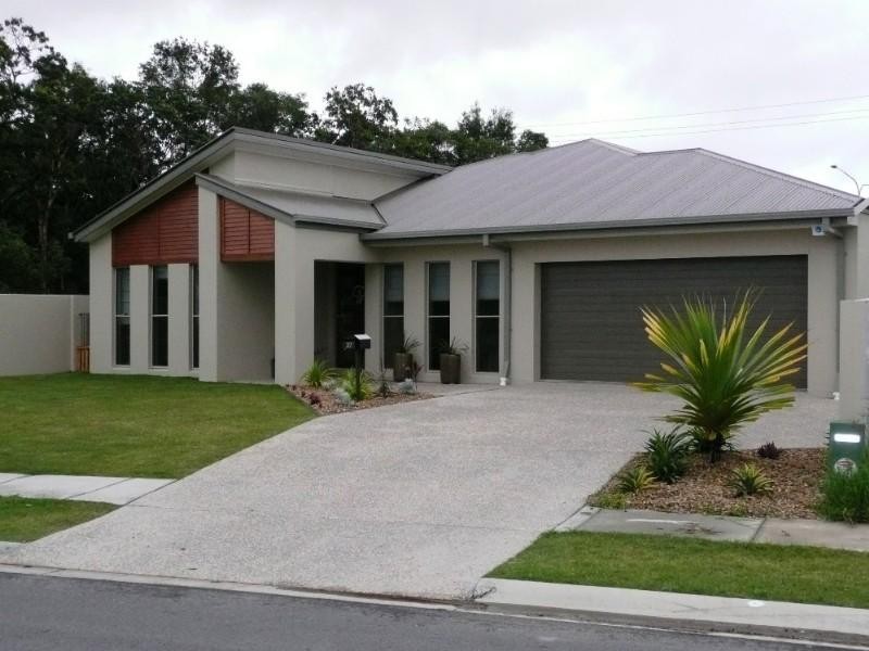 37 East Quay Drive, Biggera Waters QLD 4216