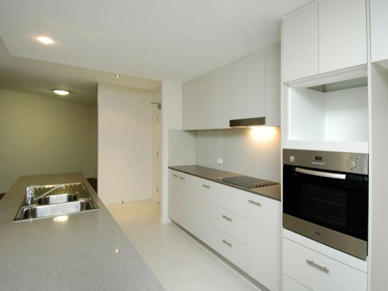 Hope Island QLD 4212