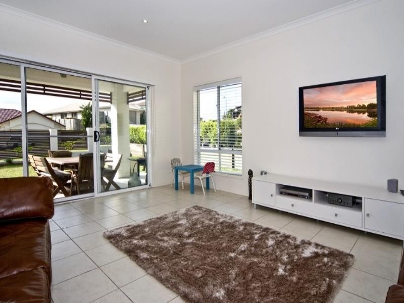 Oxenford QLD 4210