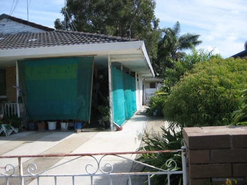 34 Broadwater Street, Runaway Bay QLD 4216