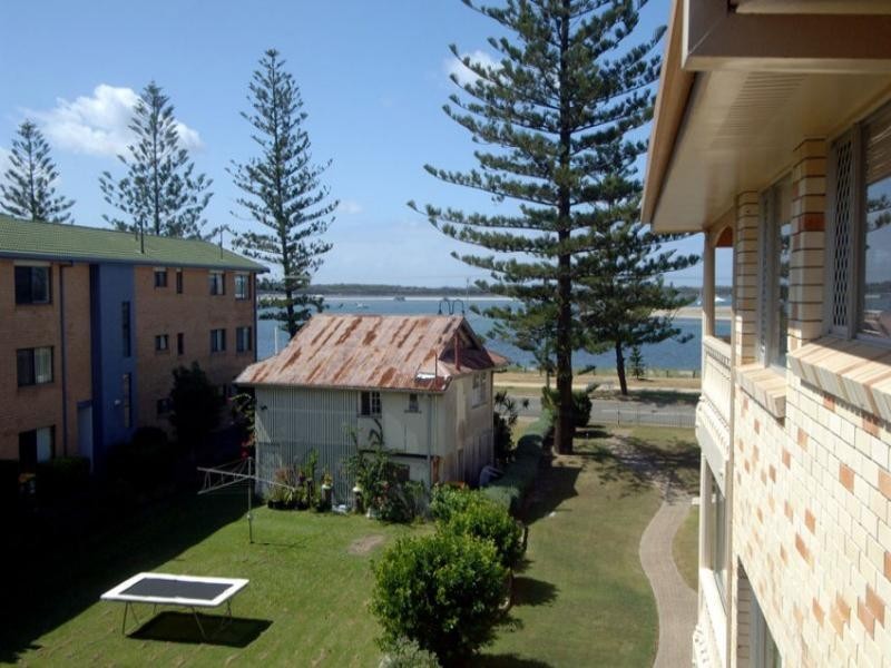 Biggera Waters QLD 4216