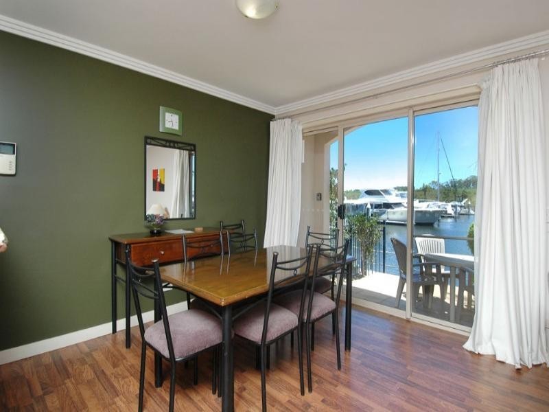 60 John Lund Drive, Hope Island QLD 4212